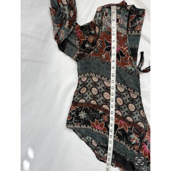 Penelope Boho Bell Sleeve Sheer Top Cover Size M Earthy Bohemian Floral - Picture 9 of 9